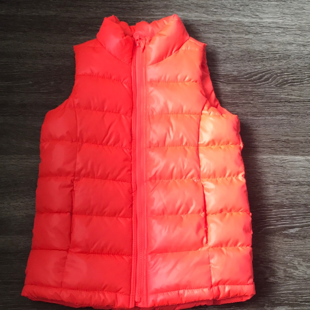Hot pink/Coral vest